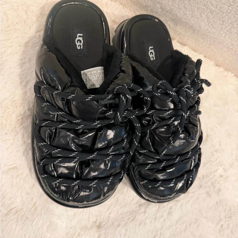 UGG Black Quilted Slip-On Footwear - Picture 1 of 5
